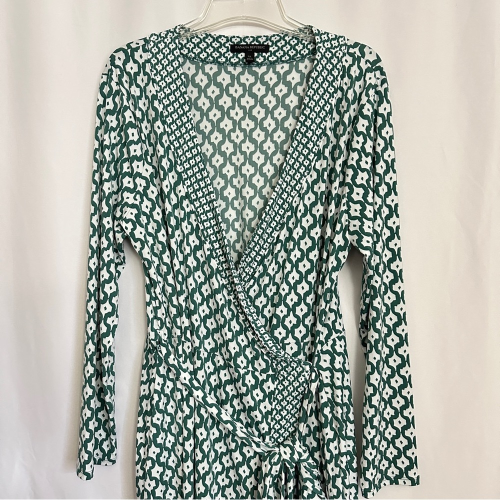 Banana Republic Green & White Geometric Print Wrap Around Jersey Dress sz XL - Picture 3 of 12